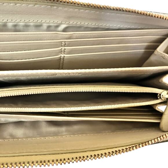 Coach Legacy Studded Accordion Parchment Leather Zip Wallet #F50467 - Picture 4 of 10